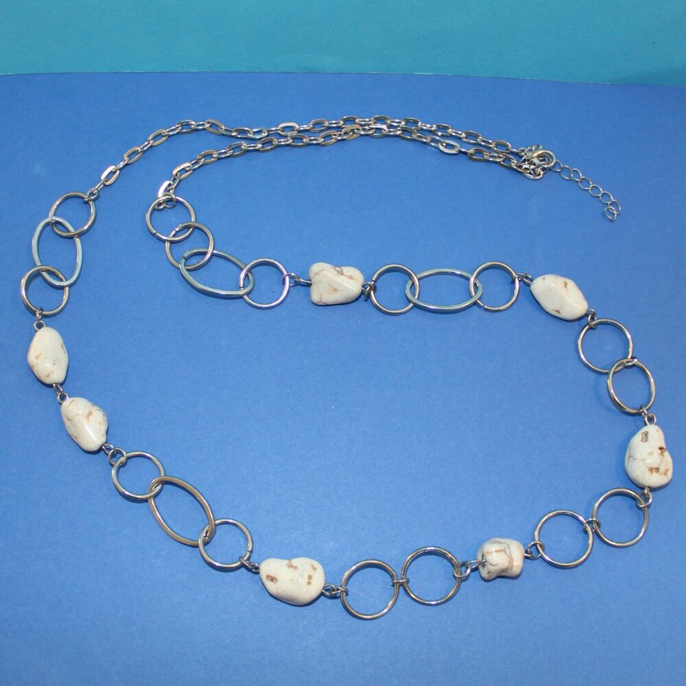 White Stone & Rings Silver-tones Necklace